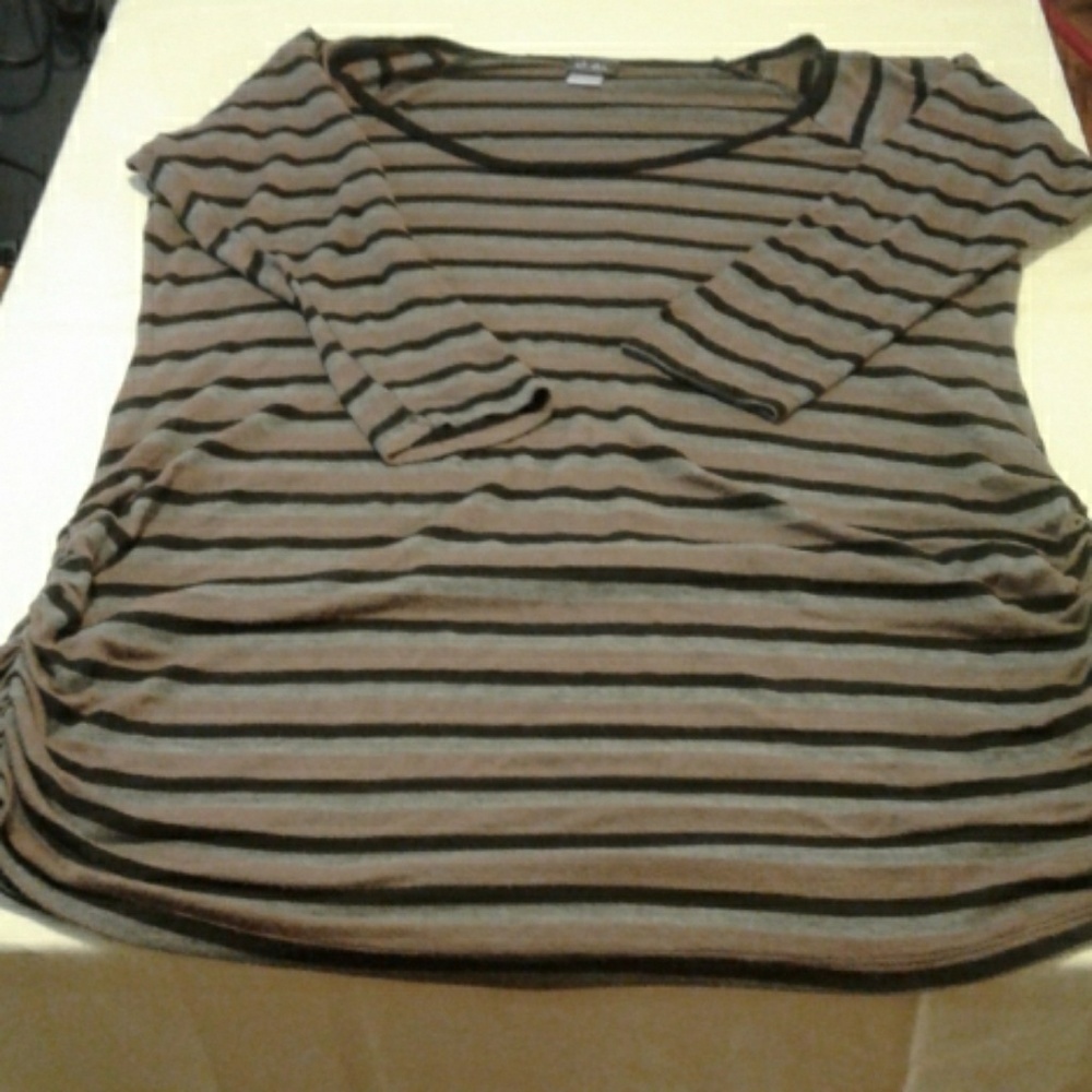Dots Women's Long Sleeve Blouse Size XL (AK)